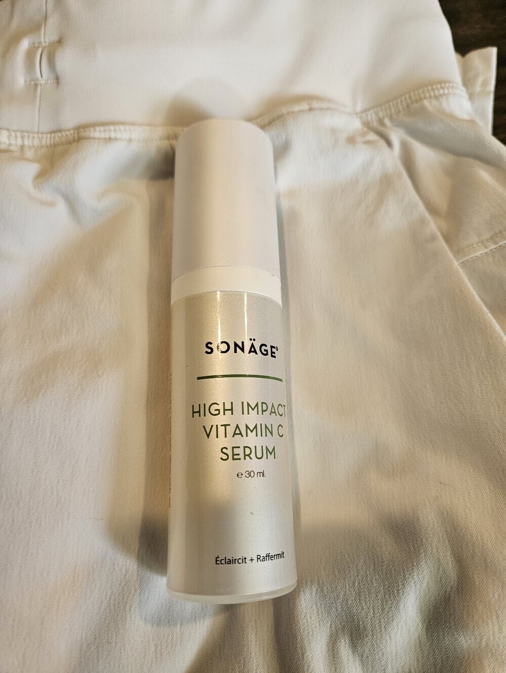 Sonäge High Impact Vitamin C Serum — Pearl White Pump Bottle